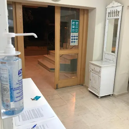 Ionian Riviera فندق